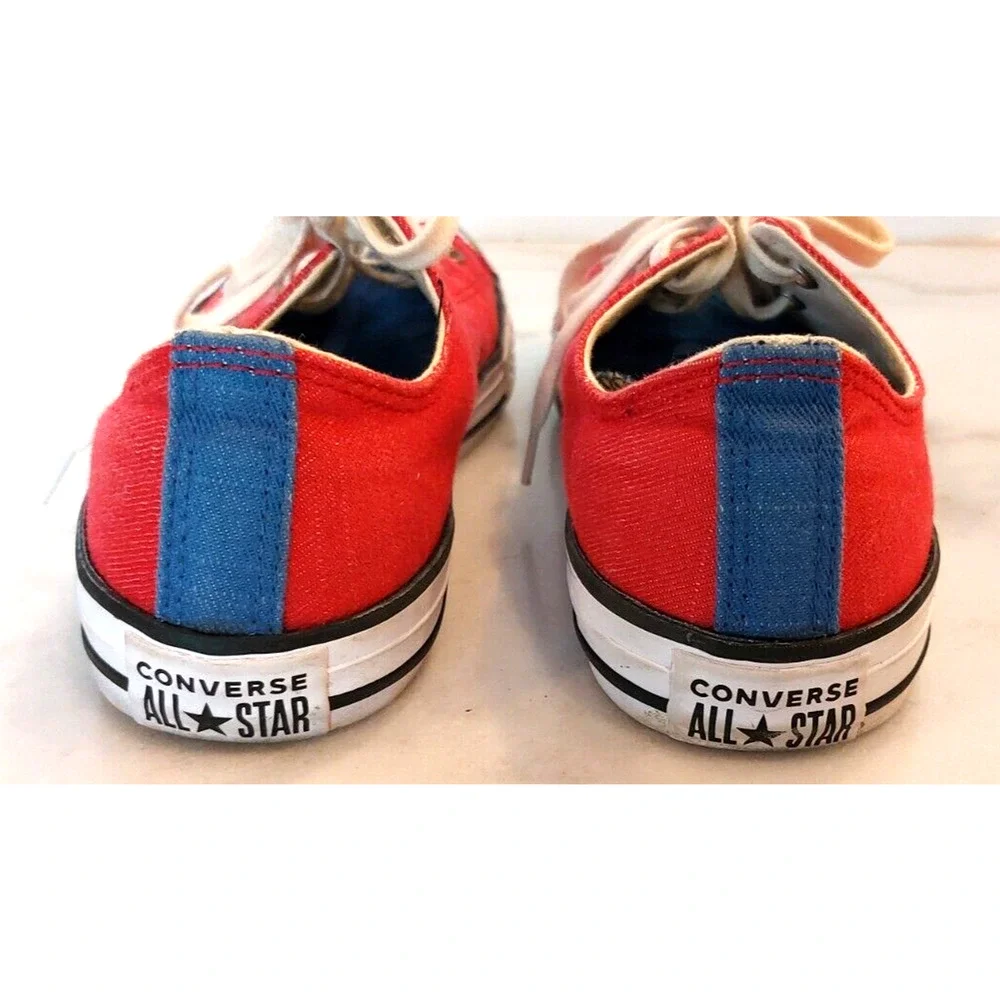 Converse All Star Sneakers - Low Top - Red & White‎ - Size 4 Junior - EUC